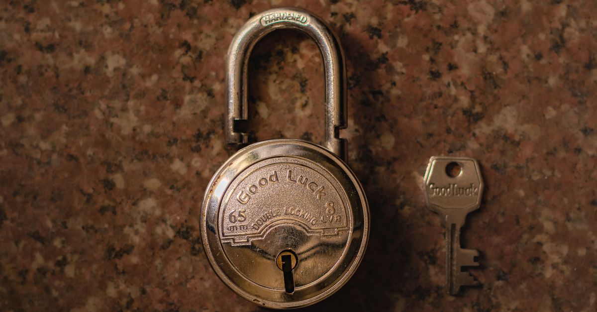 locksmith tools keys — 4th Ave Locksmith