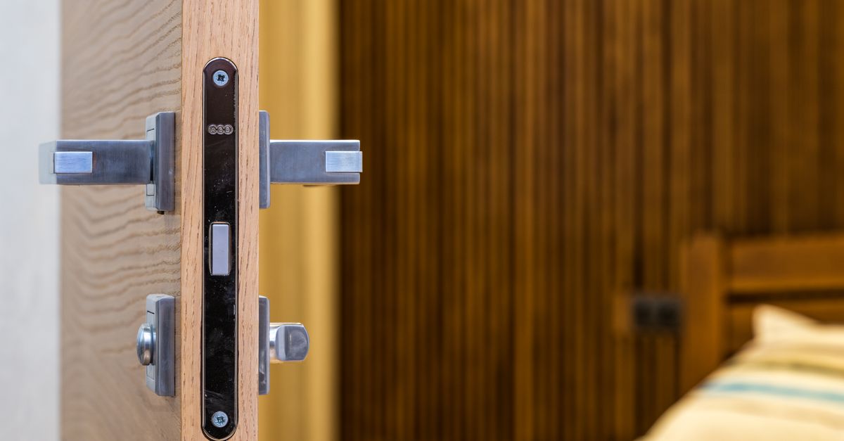 door security hardware — 4th Ave Locksmith